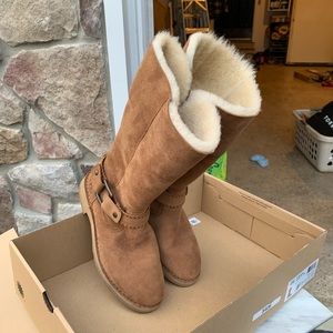 UGG boots size 8